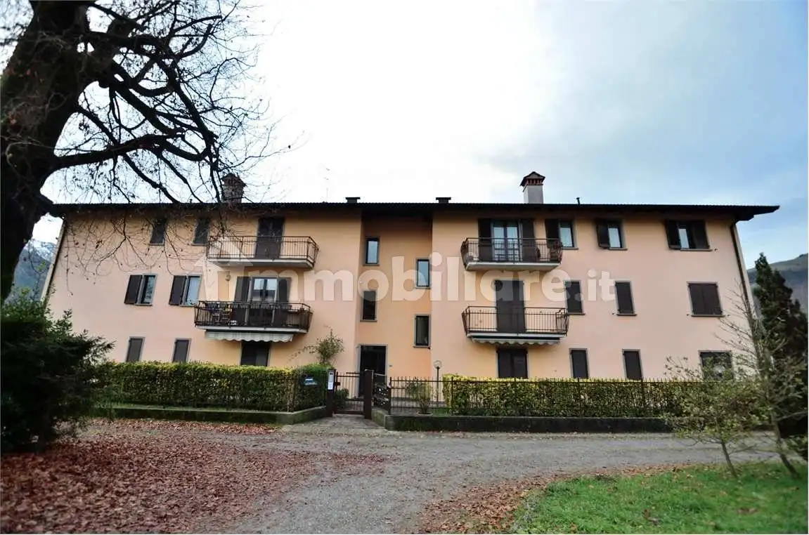 Trilocale via Michelangelo da Caravaggio, 9, Centro, Clusone - foto 5