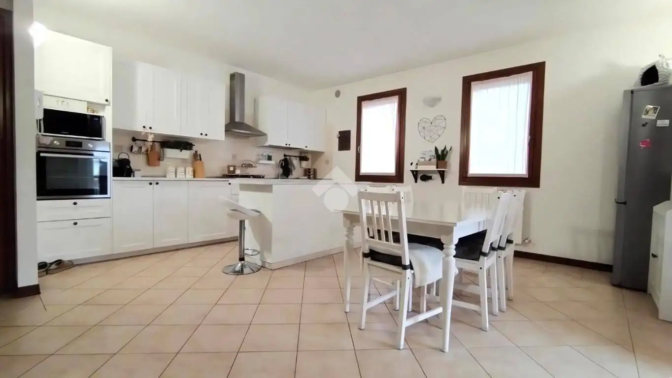 Trilocale via Matter 1, Centro, Casale sul Sile - foto 2