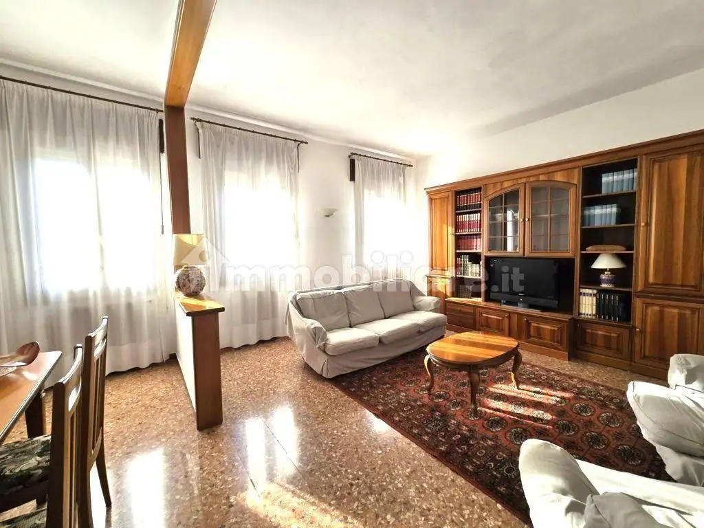 Appartamento in vendita a Venezia