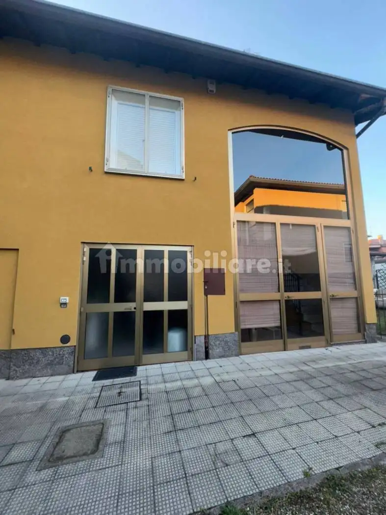 Villa in vendita a Vedano Olona