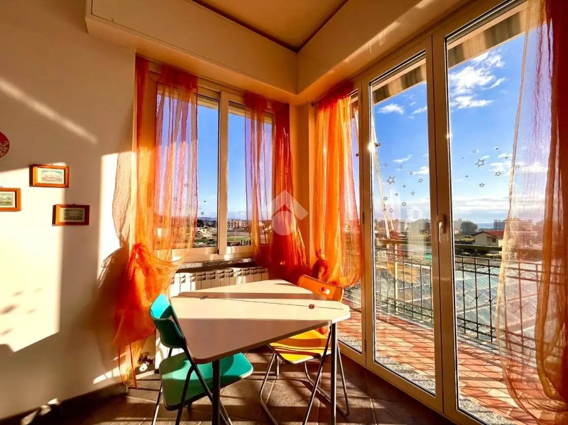 Appartamento in affitto a Ceriale