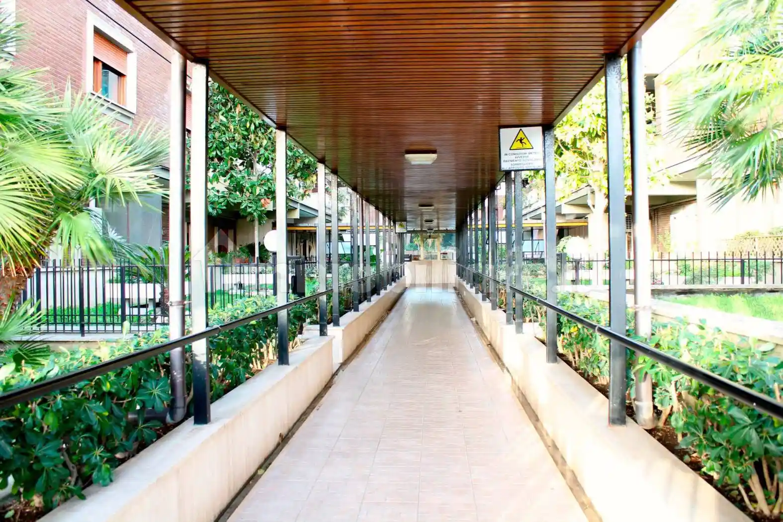 Quadrilocale via Mar Rosso 219, Ostia Levante, Roma - foto 2