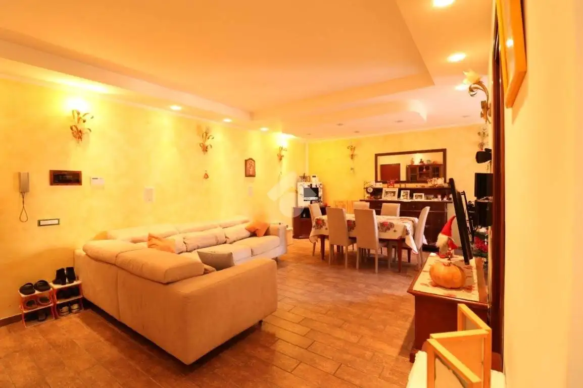 Quadrilocale via Luigi Einaudi 20, Centro, Genzano di Roma - foto 3