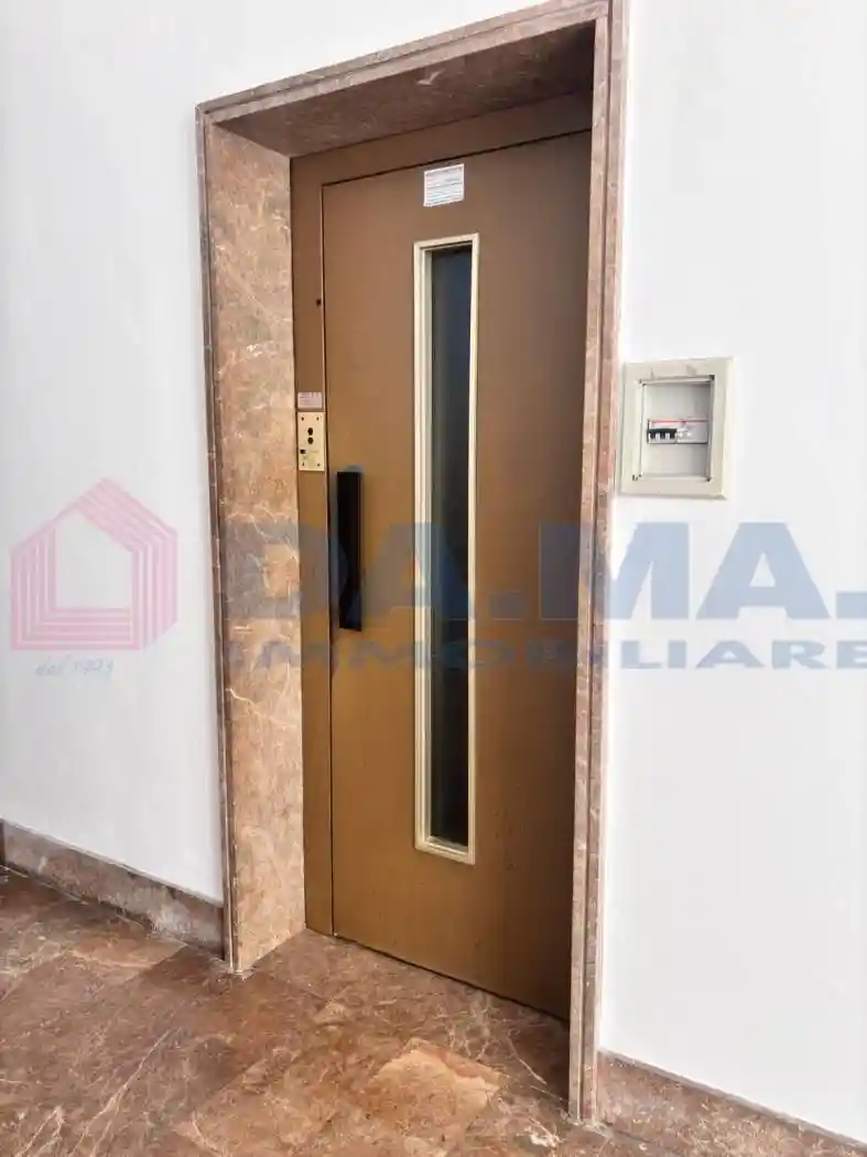 Quadrilocale via Vincenzo Bellini 8, Castromediano, Cavallino - foto 3