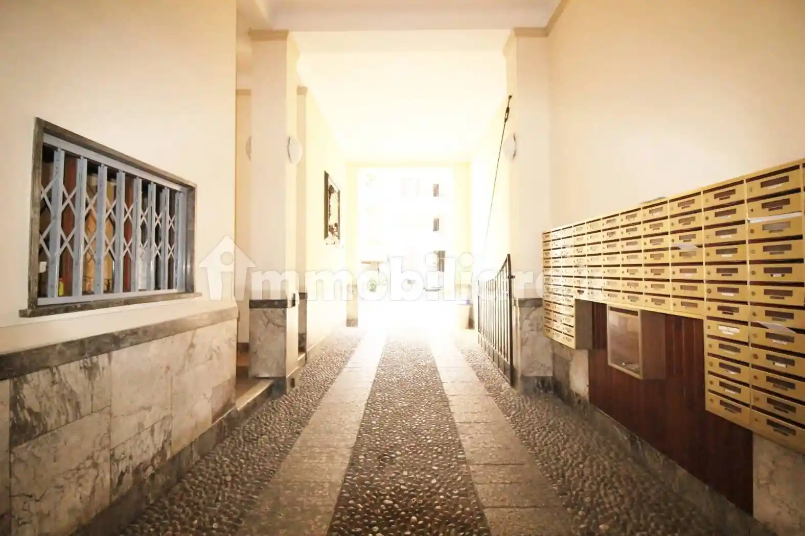 Bilocale via Francesco Arese 7, Zara, Milano - foto 2