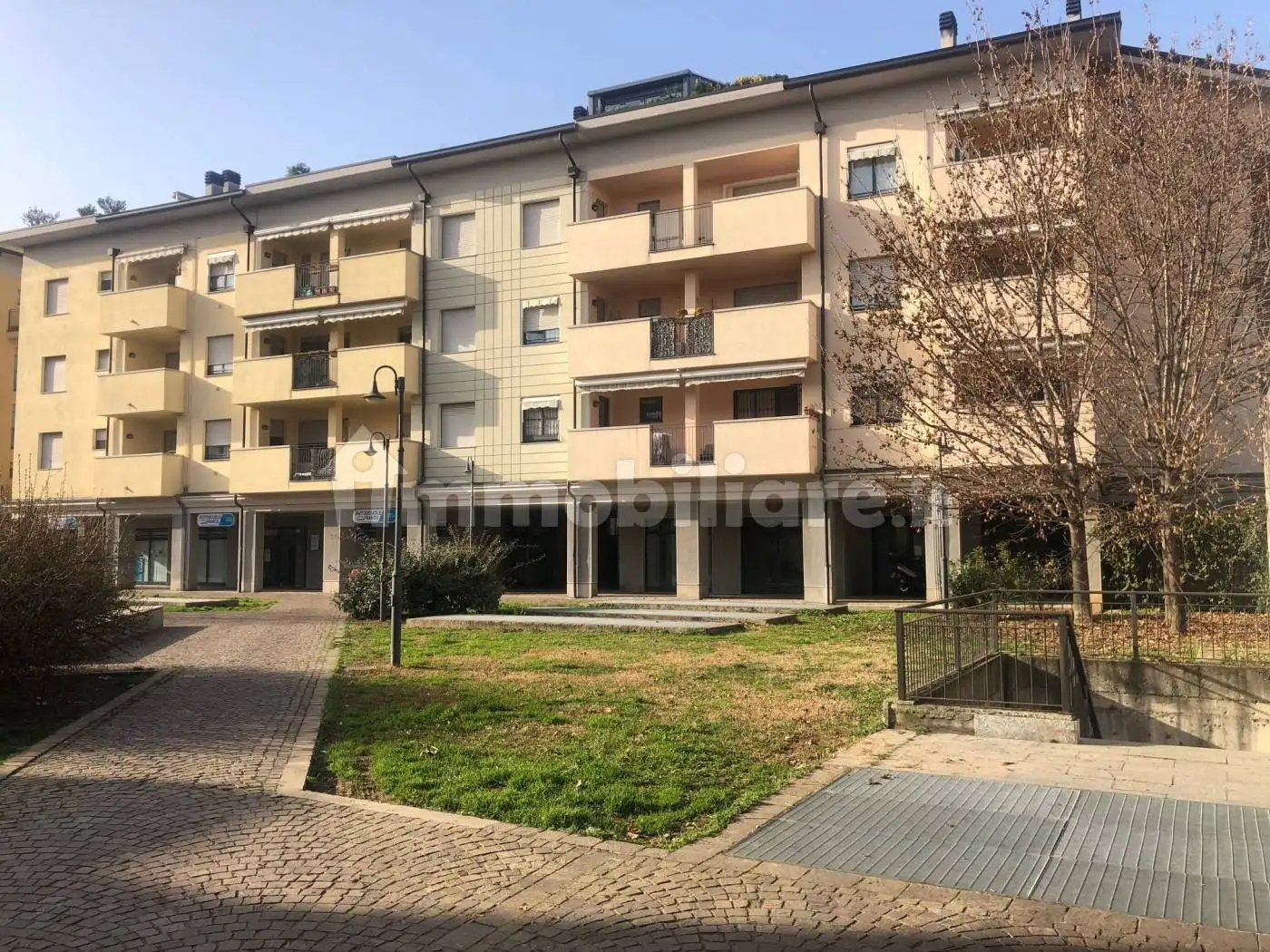 Monolocale piazzetta Padre Pio Santo, Centro Storico, Lissone - foto 2