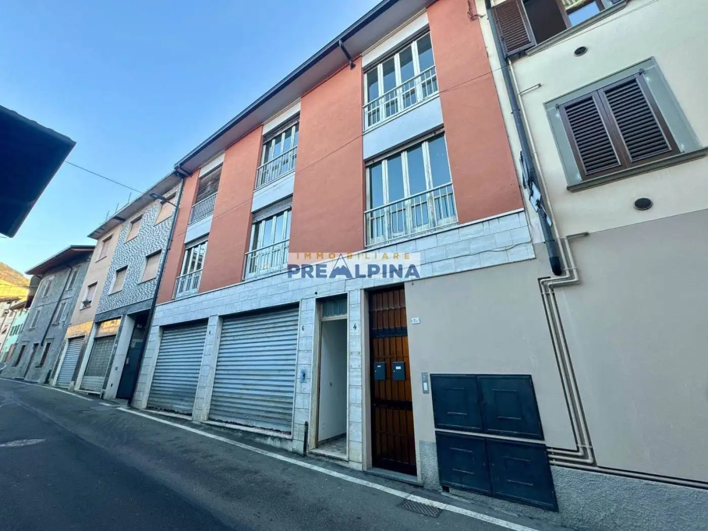 Casa indipendente in vendita a Leffe