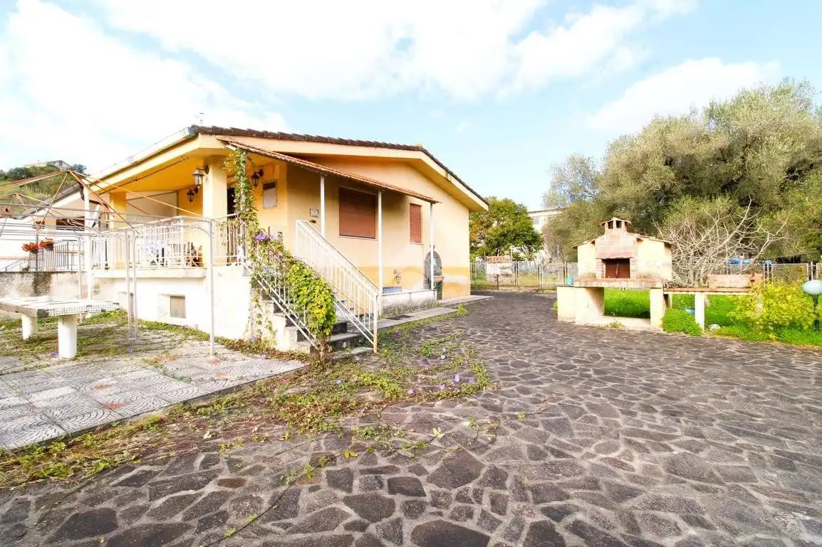 Appartamento in vendita a Vibonati