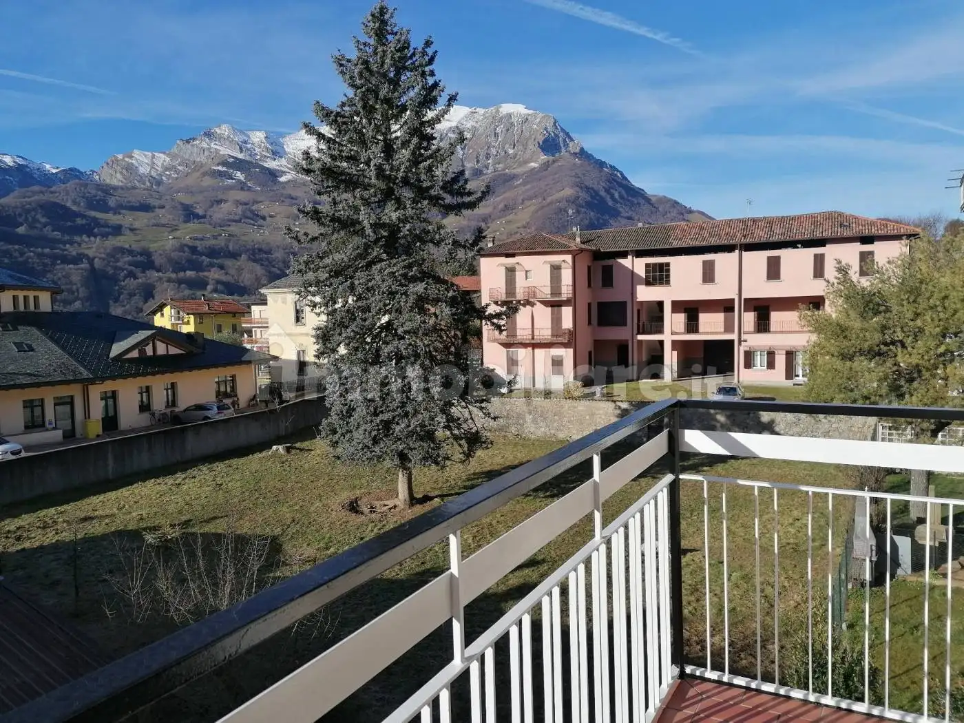 Quadrilocale via Privata Clemente Buzzoni, Centro, Barzio - foto 2