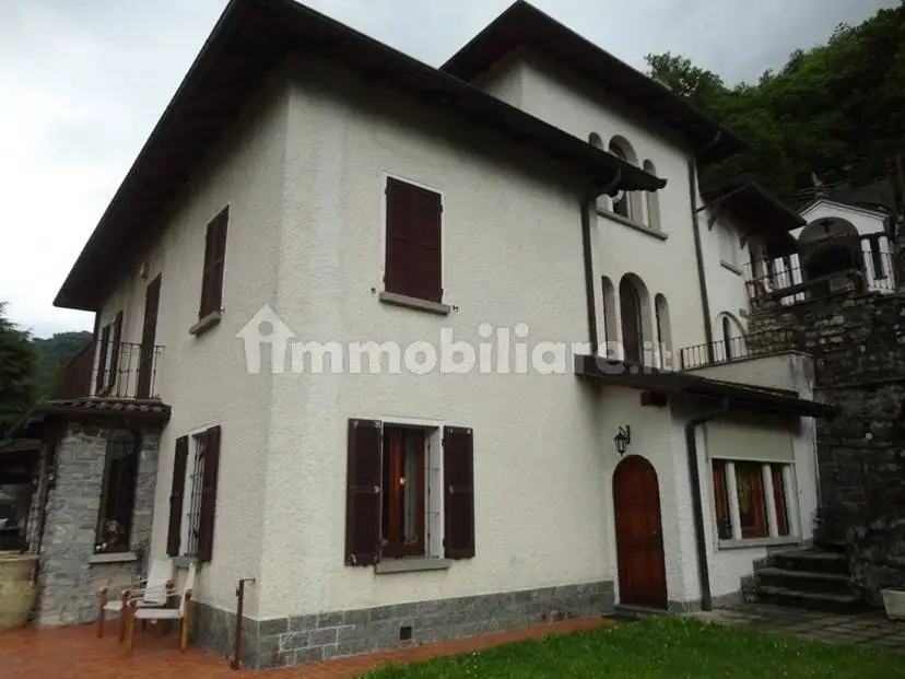 Villa in asta a Sormano