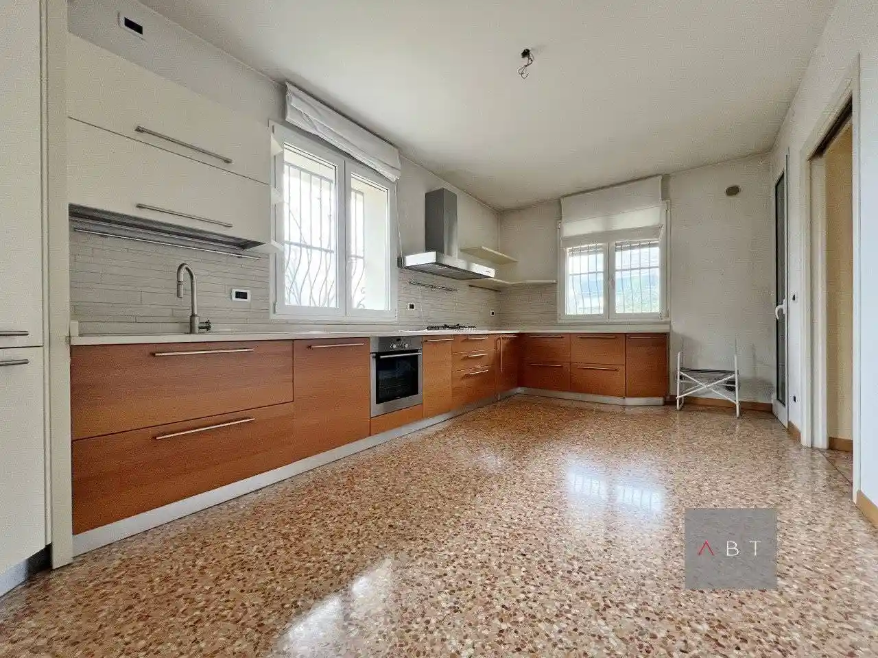 Villa plurifamiliare, buono stato, 412 m², Arcella - Sant'Antonino, Padova - foto 4