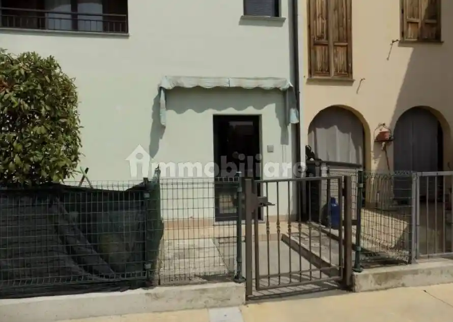 Appartamento all'asta via Giuseppe Parini 12/A, Bonate Sotto - foto 2