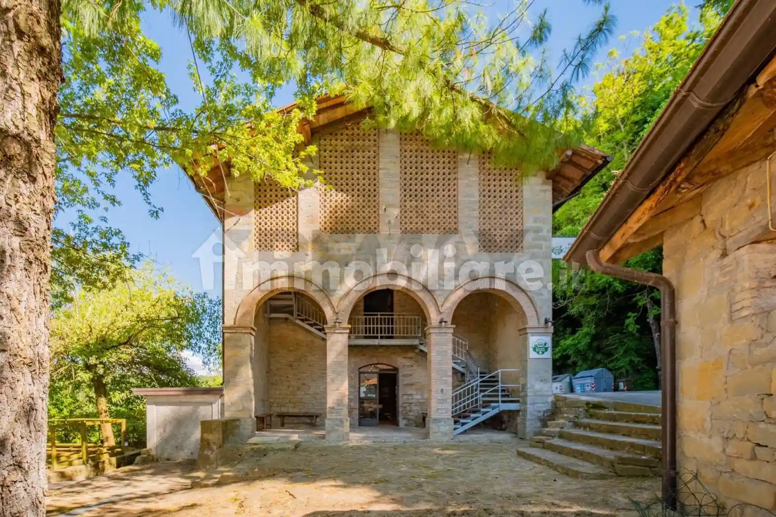 Villa in vendita a Vetto