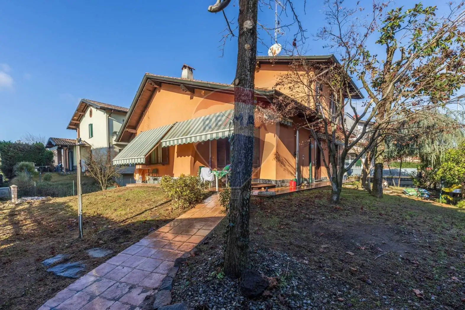 Casa indipendente in vendita a Mornago