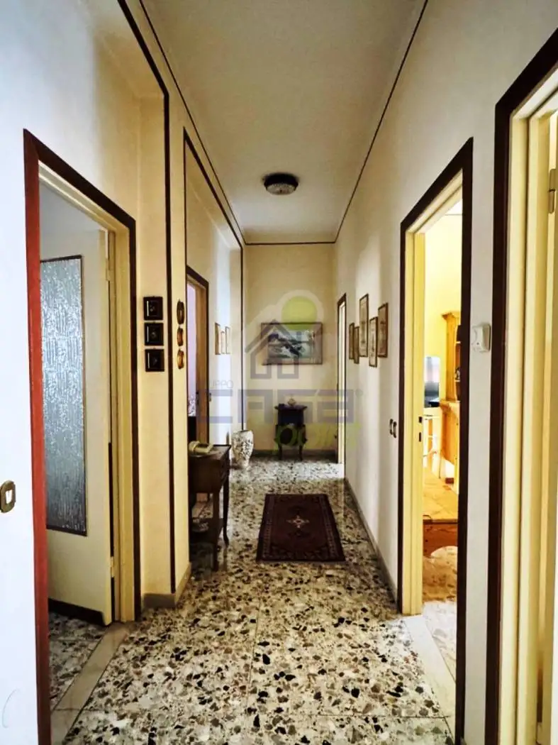 Trilocale via Bizzarra  9, Centro, Cremona - foto 2