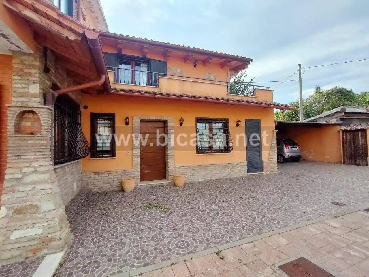 Villa in vendita a Vallefoglia