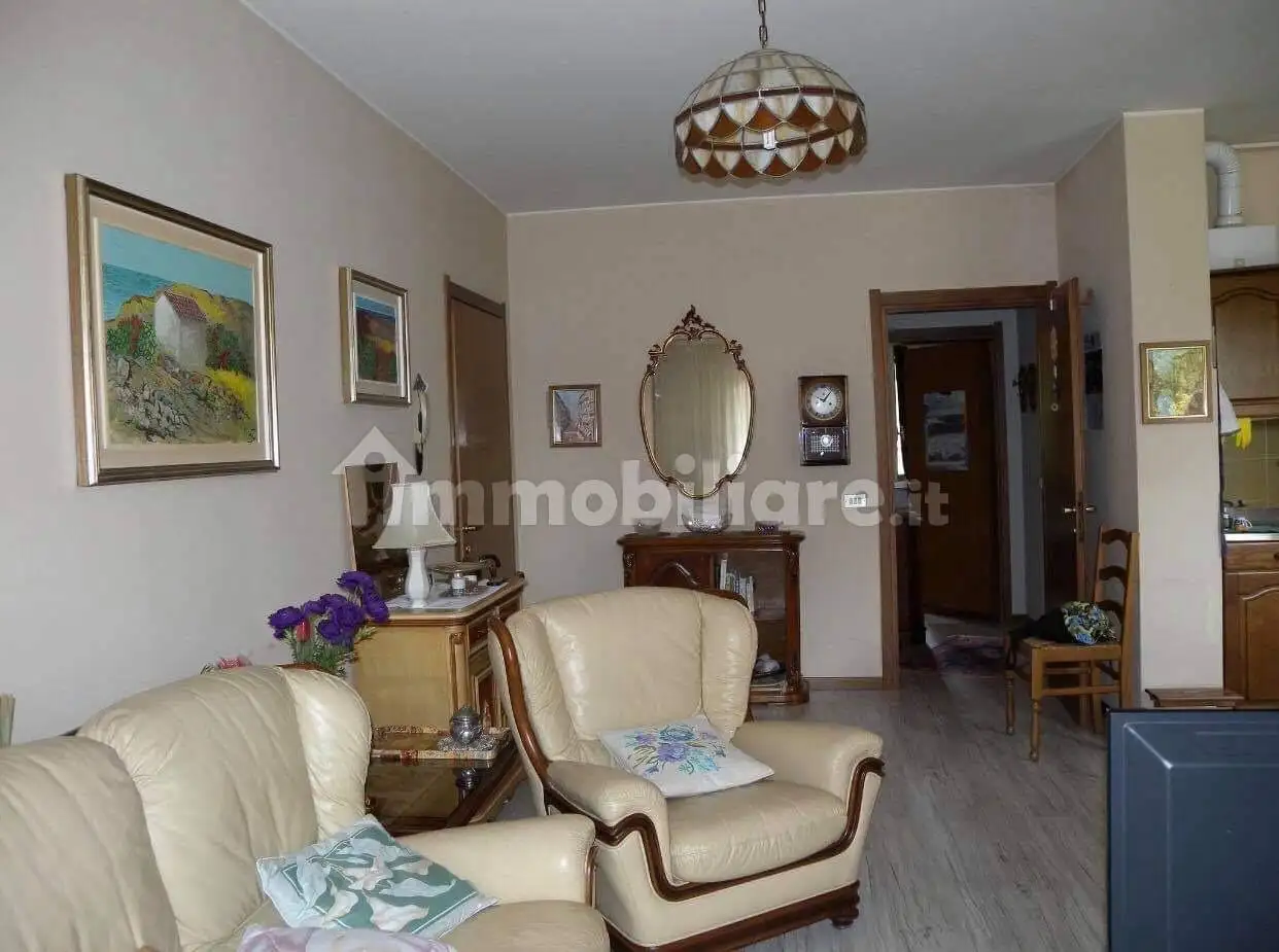 Trilocale via Alessandro Verza 21, Canzo - foto 2