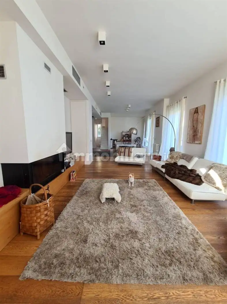 Villa unifamiliare, ottimo stato, 320 m², Venturina, Campiglia Marittima - foto 2