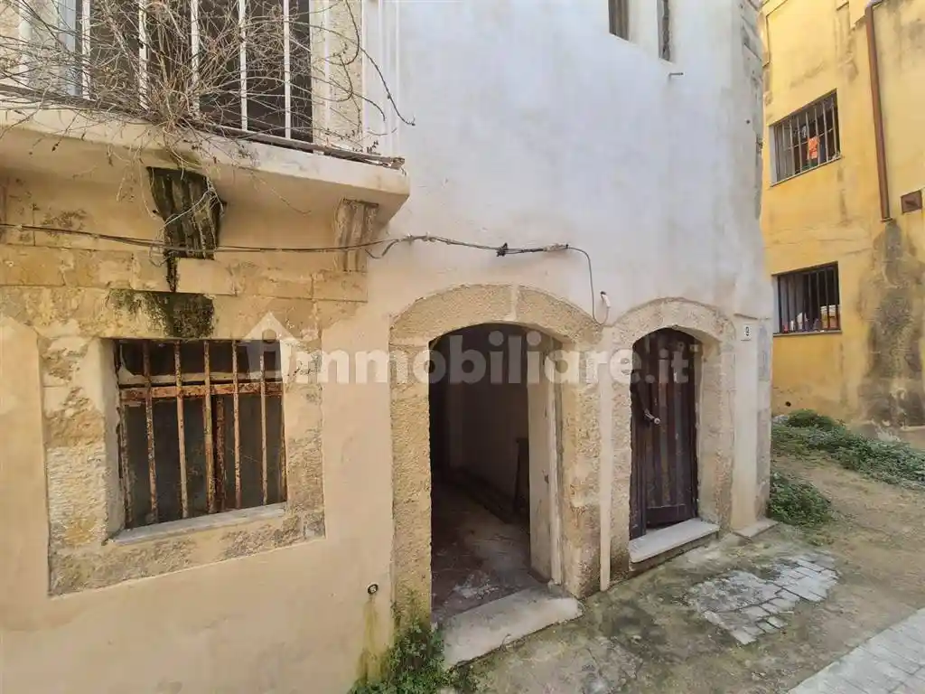 Trilocale da ristrutturare, piano terra, Ortigia, Siracusa - foto 3