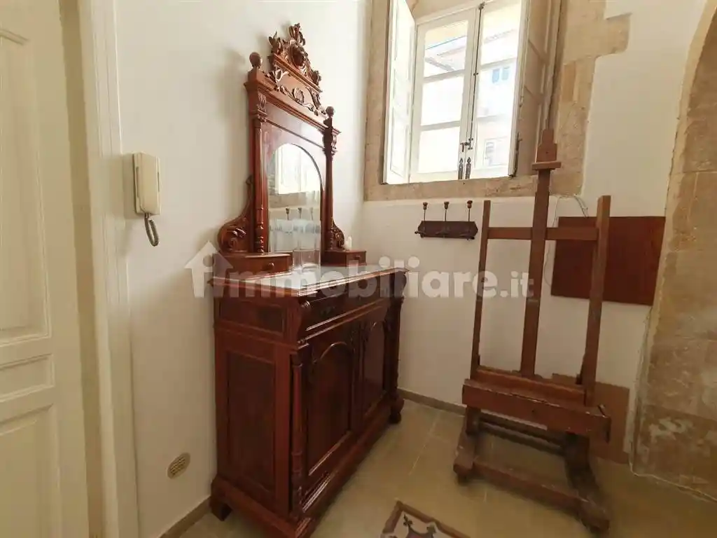 Trilocale buono stato, piano terra, Ortigia, Siracusa - foto 4