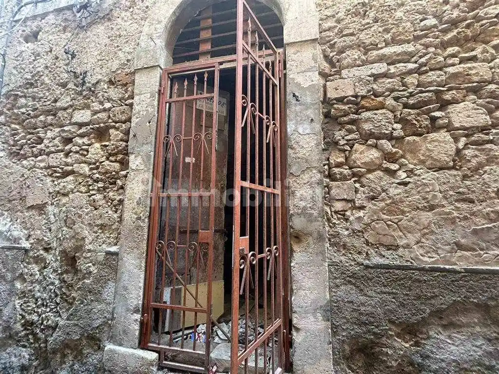 Bilocale da ristrutturare, piano terra, Ortigia, Siracusa - foto 3