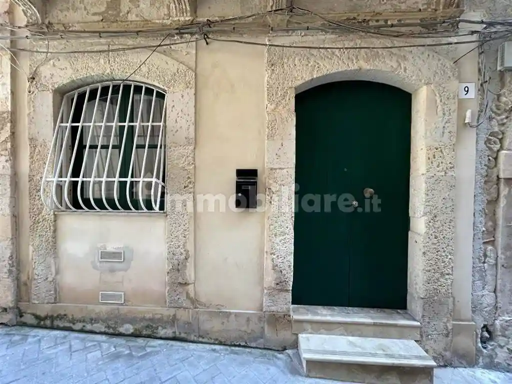 Bilocale buono stato, piano terra, Ortigia, Siracusa - foto 2