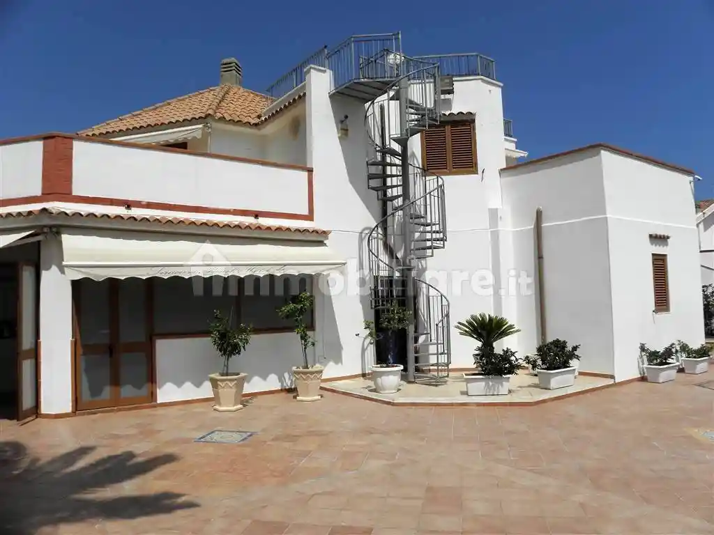 Villa unifamiliare, ottimo stato, 520 m², Arenella, Siracusa - foto 2