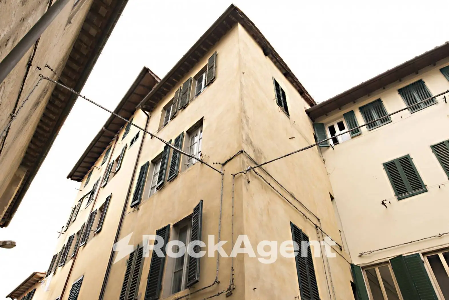 Casa indipendente in vendita a Pescia