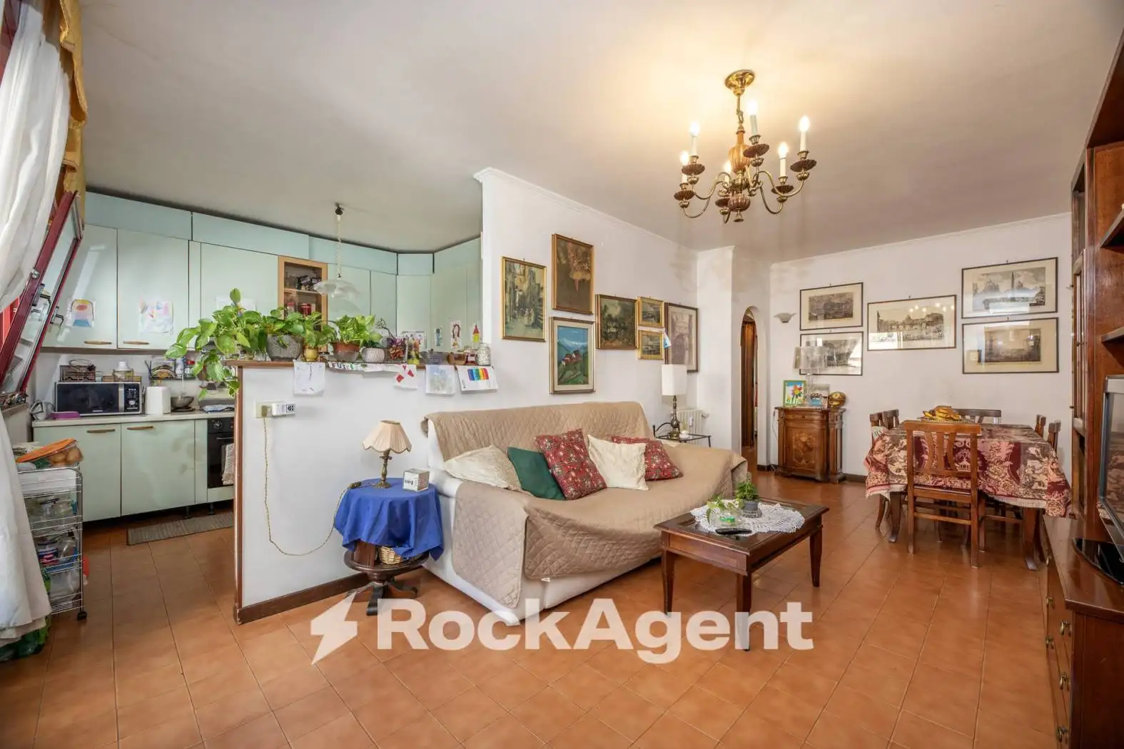 Appartamento in vendita a Roma