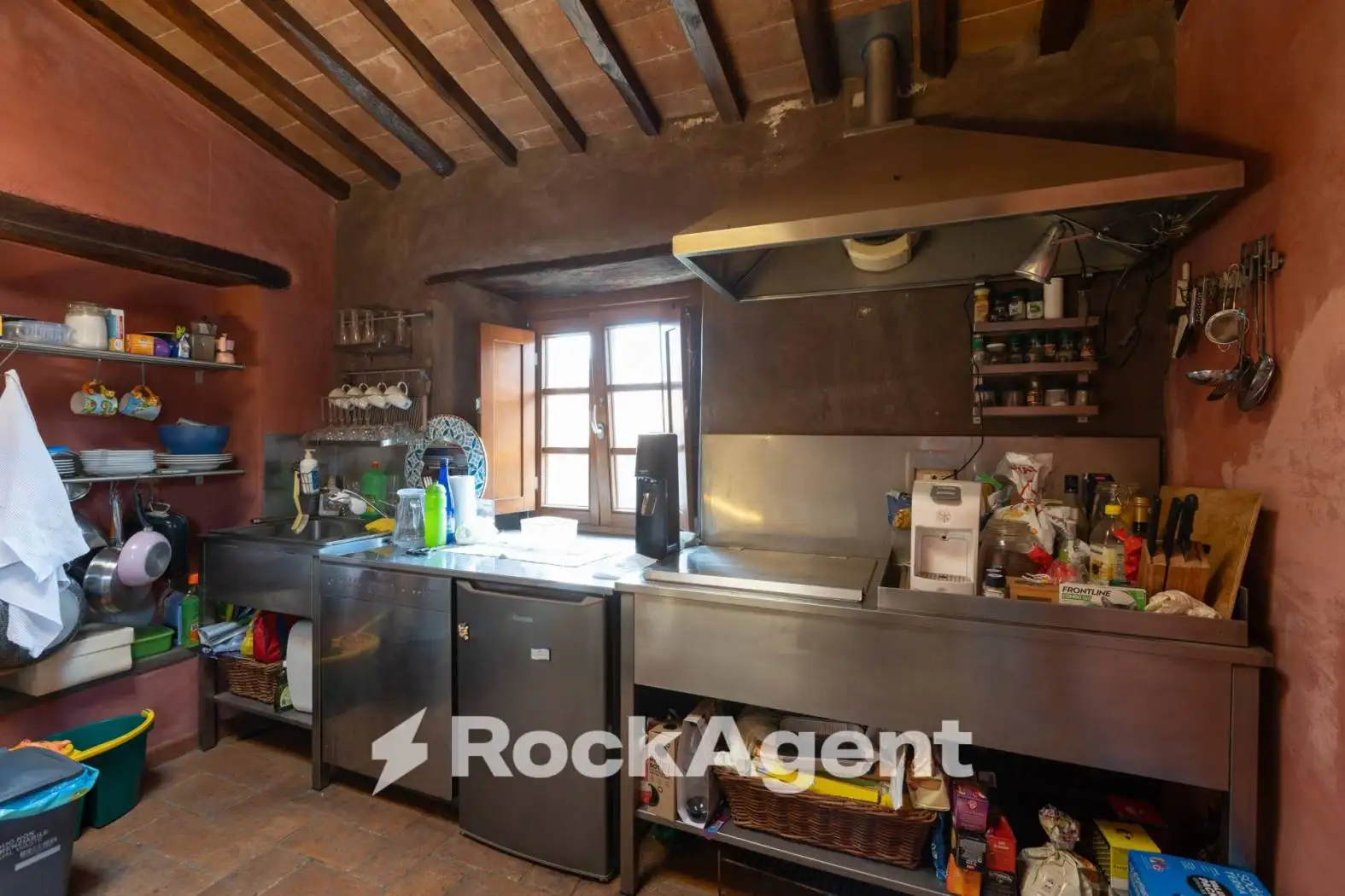 Casa indipendente in vendita a Pescia
