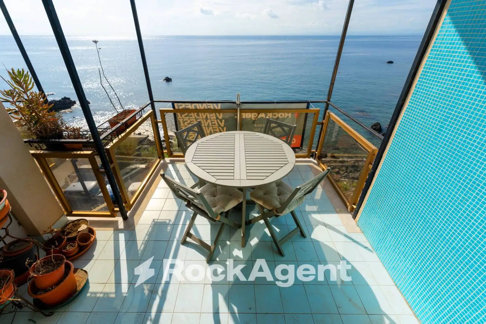 Appartamento in vendita a Aci Castello