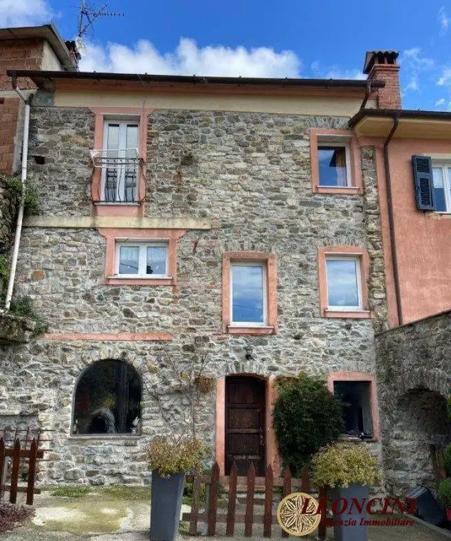 Rustico - Casale in asta a Podenzana