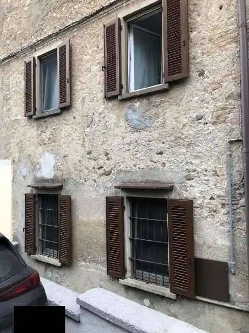 Appartamento all'asta via Roma, 46, Gazzada Schianno - foto 3