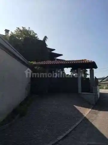 Villa all'asta via G. Oberdan, 36, Mornago - foto 3