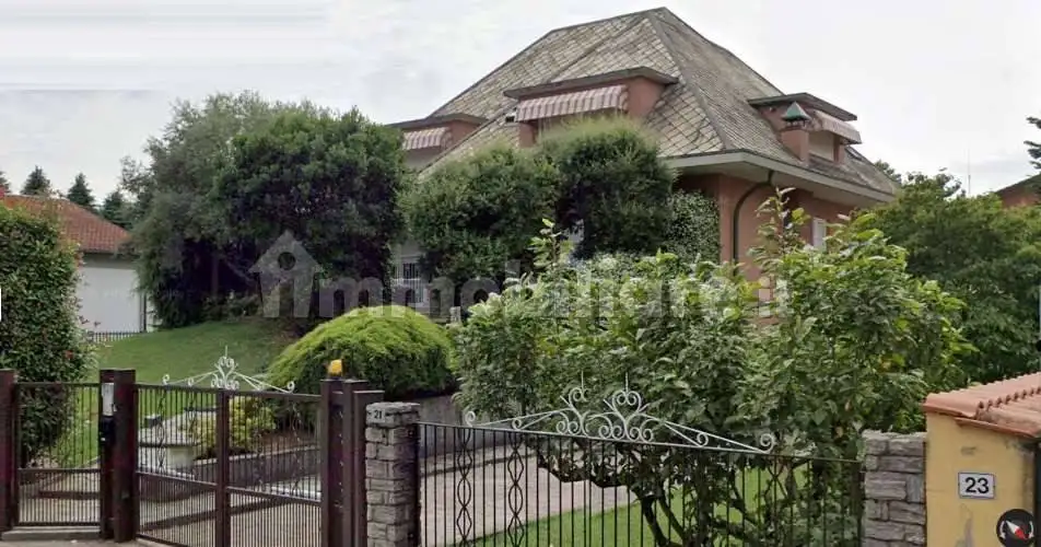 Appartamento in asta a Bregnano