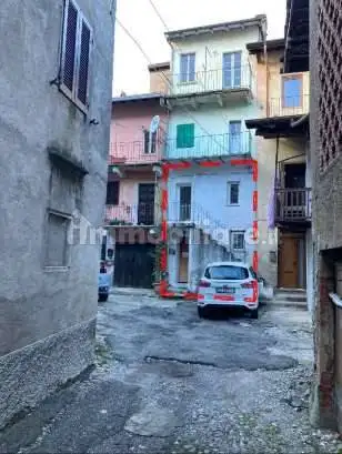 Appartamento in asta a Besano