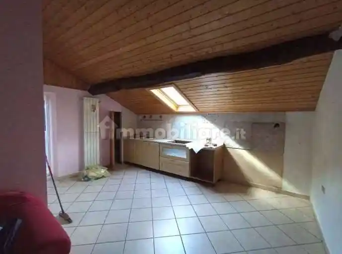 Appartamento all'asta piazza Giuseppe Grandi , 4F, Valganna - foto 3