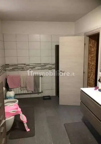 Appartamento all'asta via Pradaccio, 7, Cadegliano-Viconago - foto 4