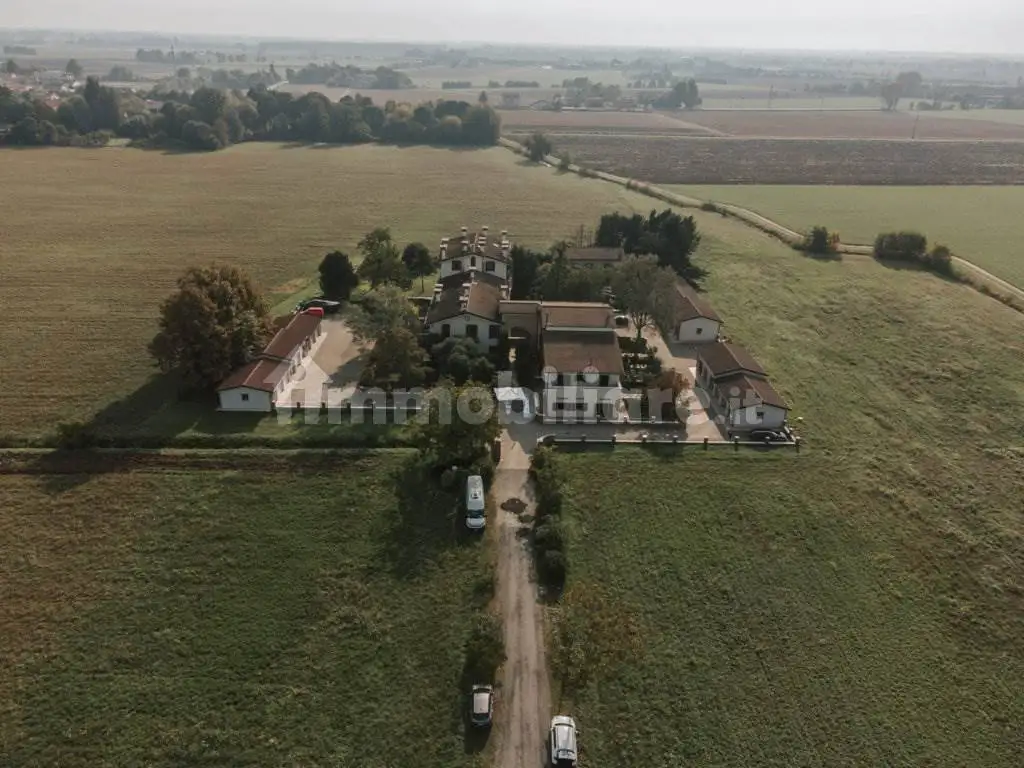 Quadrilocale via parenza alta 1, Borgo Virgilio - foto 3