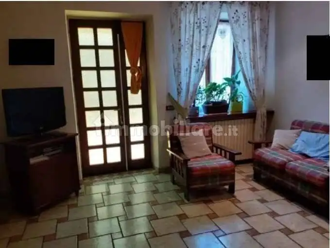 Casa indipendente all'asta via XXV Aprile , 82, Besozzo - foto 3