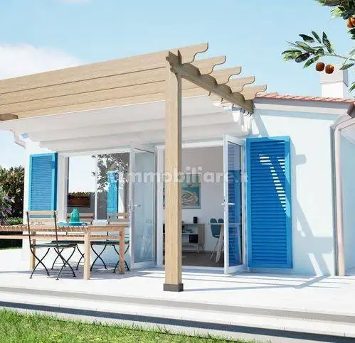 Villa in vendita a Vado Ligure