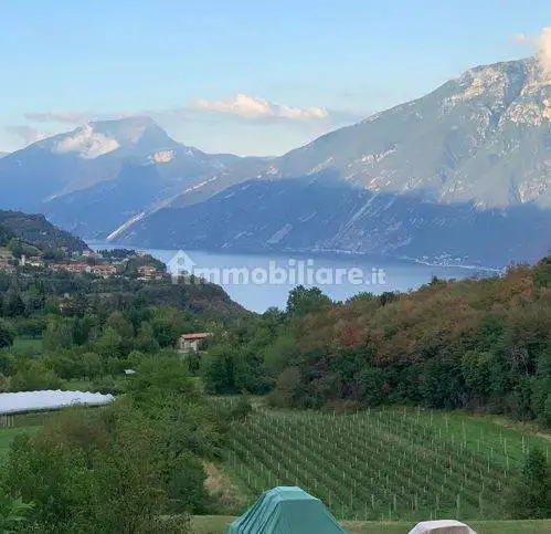 Villa in vendita a Tignale