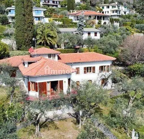 Villa in vendita a Gargnano