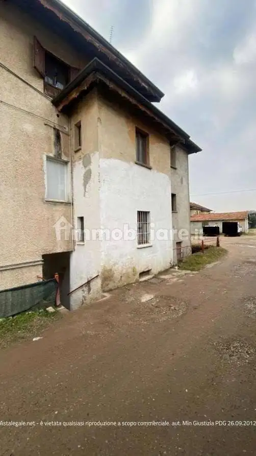 Appartamento in asta a Besnate