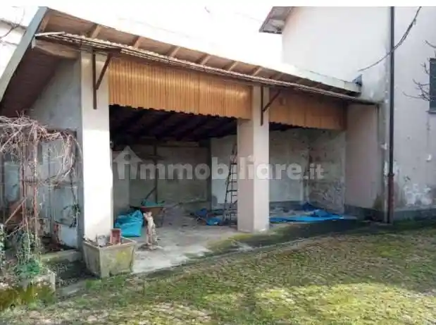 Casa indipendente all'asta via IV Novembre, Sangiano - foto 3