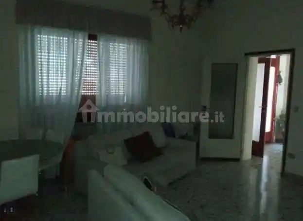 Casa indipendente all'asta via IV Novembre, Sangiano - foto 5