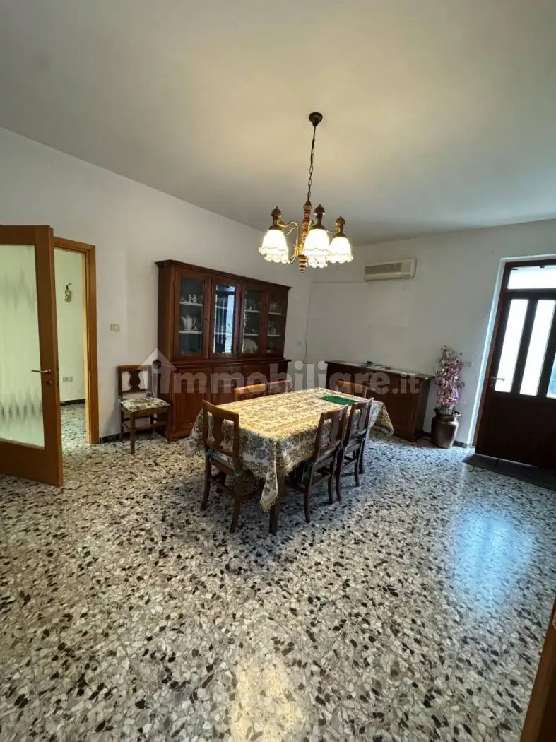 Casa colonica via 24 Maggio 3, Centro, Bagnaria Arsa - foto 3