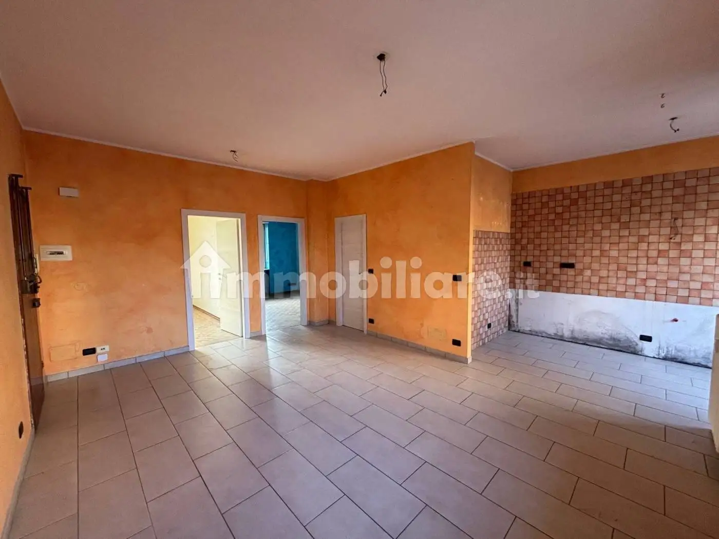 Trilocale via Montebello 41, Tabona, Borgo Nuovo, Pinerolo - foto 3