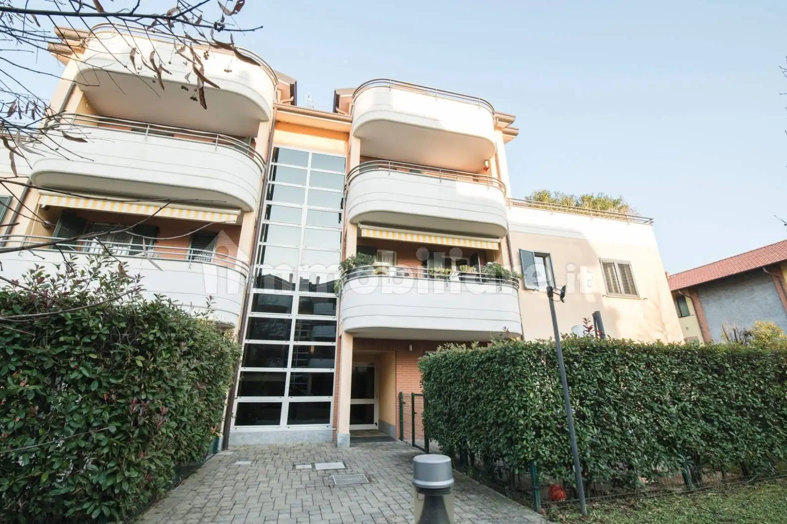 Appartamento in vendita a Vanzago