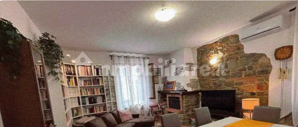 Casa indipendente in vendita a Prato